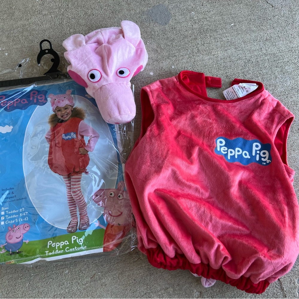 Peppa pig costumes sz 3-4t